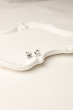 Yuvarlak Tektaş Küpe